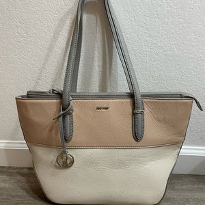 Women’s Nine West Tote